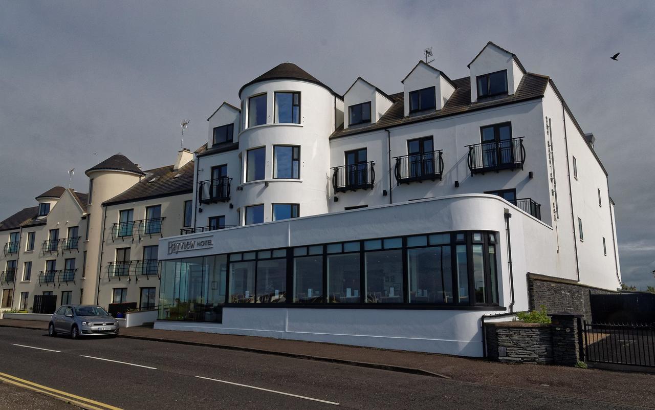 Bayview Hotel Bushmills Exterior photo