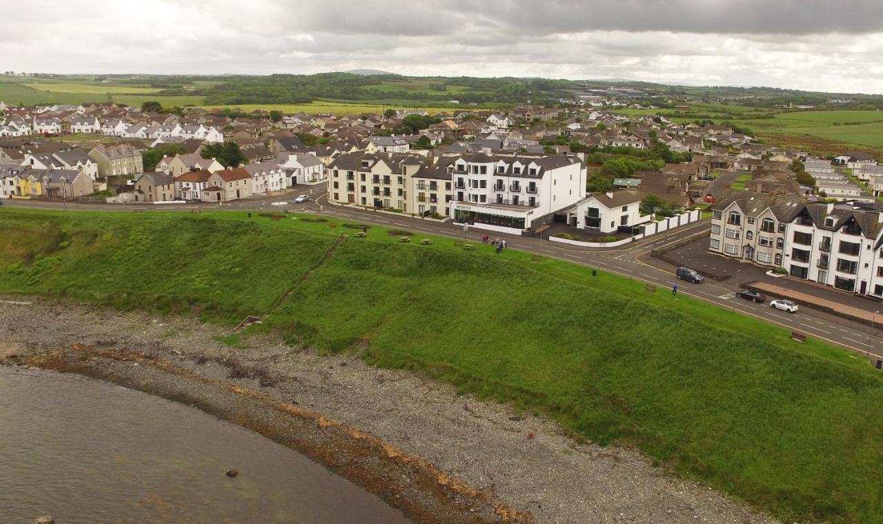Bayview Hotel Bushmills Exterior photo